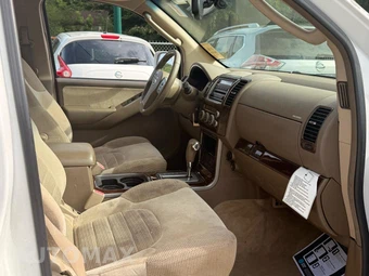 2005 Nissan Pathfinder SE - miniatura 19