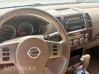 2005 Nissan Pathfinder SE - miniatura 5