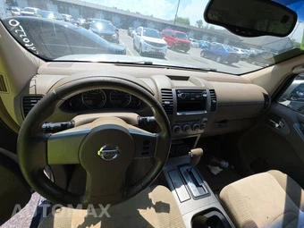 2005 Nissan Pathfinder SE - miniatura 11