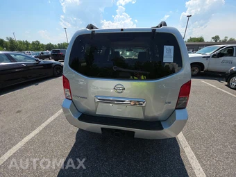 2005 Nissan Pathfinder SE - miniatura 5