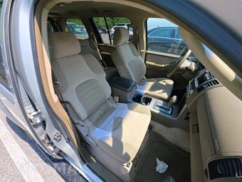2005 Nissan Pathfinder SE - miniatura 8