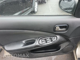 2005 Nissan Sentra 1.8 S – miniatura 9