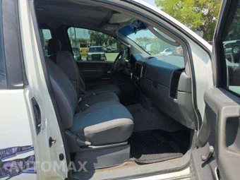 2005 Nissan TITAN XE Extended Cab Medium Bed - miniatura 18