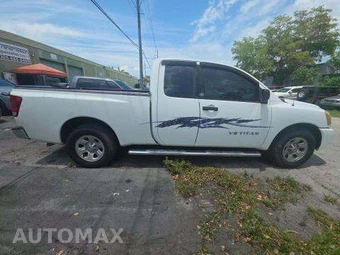 2005 Nissan TITAN XE Extended Cab Medium Bed - miniatura 4