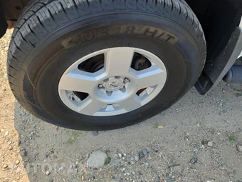 2005 Nissan Xterra S – miniatura 8
