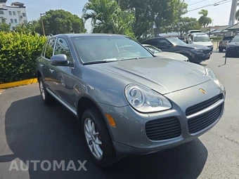 2005 Porsche Cayenne Turbo – miniatura 3