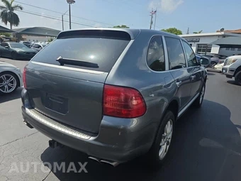 2005 Porsche Cayenne Turbo – miniatura 4