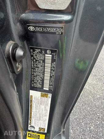 2005 Scion tC – miniatura 12