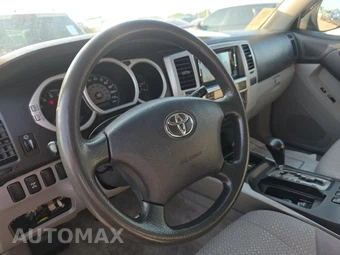 2005 Toyota 4Runner SR5 – miniatura 10