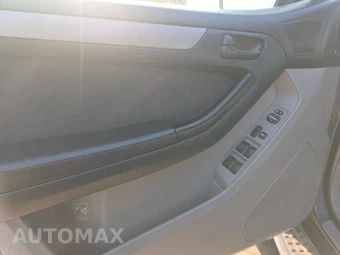 2005 Toyota 4Runner SR5 – miniatura 9
