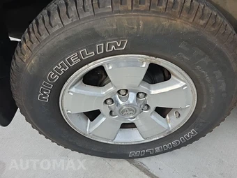 2005 Toyota 4Runner SR5 – miniatura 10