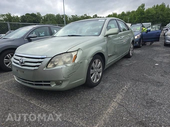 2005 Toyota Avalon XLS