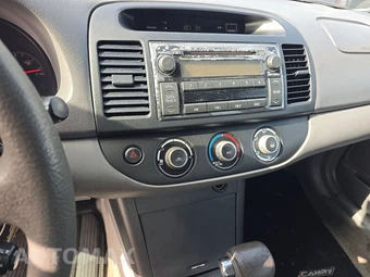 2005 Toyota Camry – miniatura 11