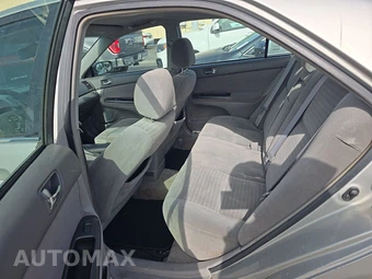 2005 Toyota Camry – miniatura 13