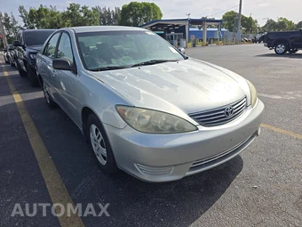 2005 Toyota Camry – miniatura 3