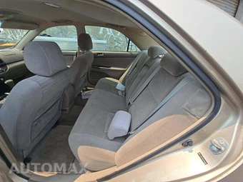 2005 Toyota Camry LE – miniatura 13