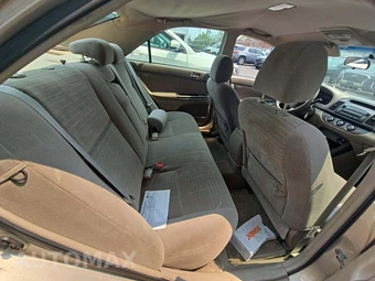 2005 Toyota Camry LE – miniatura 16
