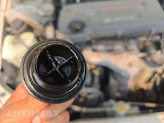 2005 Toyota Camry LE – miniatura 36