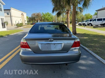 2005 Toyota Camry LE - miniatura 7