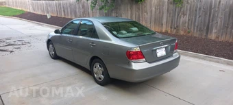 2005 Toyota Camry LE - miniatura 6