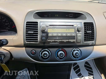 2005 Toyota Camry LE – miniatura 10