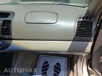 2005 Toyota Camry LE – miniatura 19