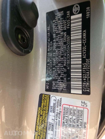 2005 Toyota Camry LE – miniatura 5