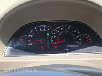 2005 Toyota Camry LE – miniatura 9