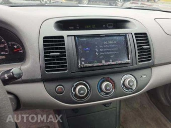 2005 Toyota Camry LE – miniatura 9