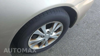 2005 Toyota Camry LE – miniatura 26