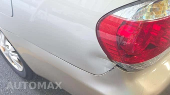 2005 Toyota Camry LE – miniatura 28