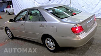 2005 Toyota Camry LE – miniatura 6