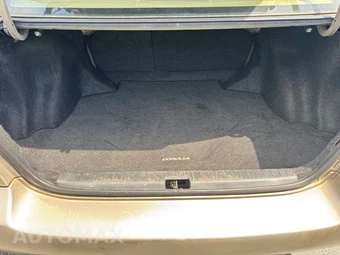 2005 Toyota Corolla CE - miniatura 19