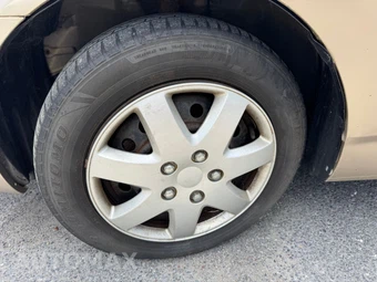 2005 Toyota Corolla CE - miniatura 21
