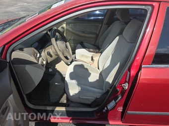 2005 Toyota Corolla CE – miniatura 7