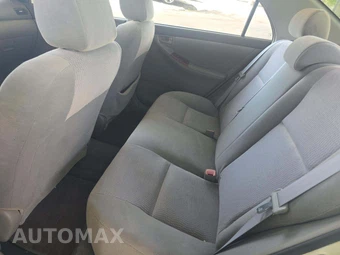 2005 Toyota Corolla LE – miniatura 10
