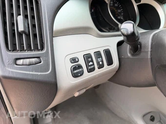 2005 Toyota Highlander Limited w/3rd Row - miniatura 47