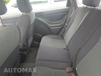 2005 Toyota Matrix – miniatura 13