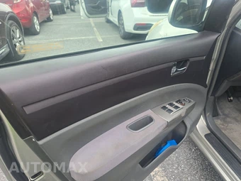 2005 Toyota Prius – miniatura 9