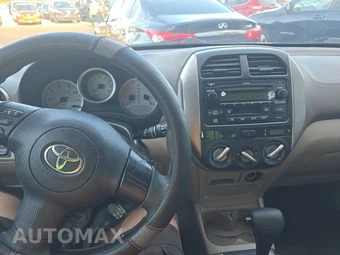 2005 Toyota RAV4 - miniatura 11