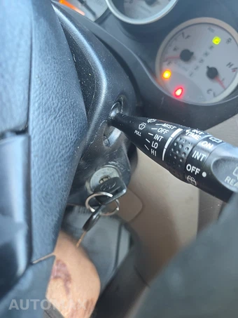 2005 Toyota RAV4 - miniatura 14