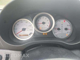 2005 Toyota RAV4 - miniatura 10