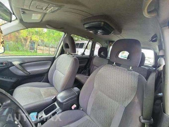 2005 Toyota RAV4 - miniatura 12