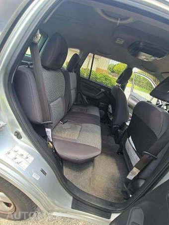2005 Toyota RAV4 - miniatura 17