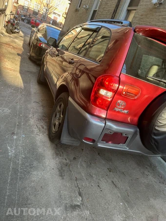 2005 Toyota RAV4 - miniatura 3