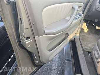 2005 Toyota Sequoia Limited – miniatura 9