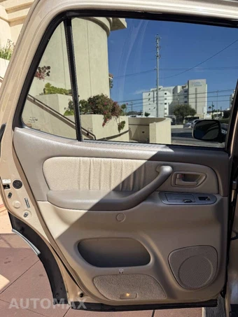 2005 Toyota Sequoia Limited - miniatura 11
