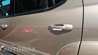 2005 Toyota Sequoia SR5 - miniatura 24