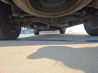2005 Toyota Sequoia SR5 - miniatura 15