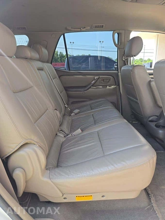 2005 Toyota Sequoia SR5 - miniatura 16